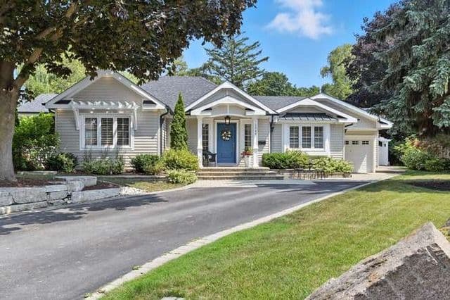 Secondary listing photo of 3 bedroom Detached house in Pickering at 1549 Willowside Court.